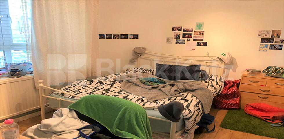 Spacious 4 double bedrooms with access to private garden Dalmeny Avenue, Tufnell Park